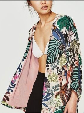 TRF ZARA TROPICAL Print Open-Front Crop Jacket Kimono Beach Vacation